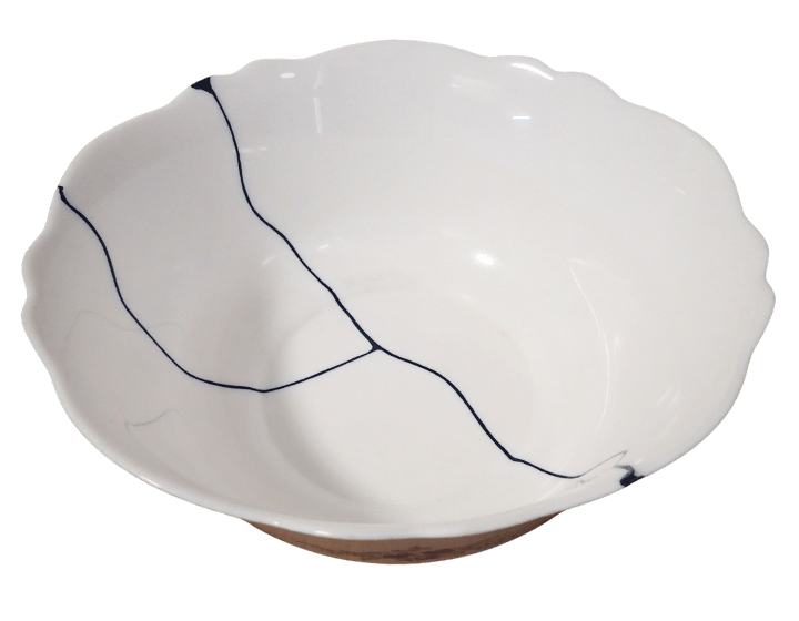 Saladier en opaline, restauration urushitsugi bleu